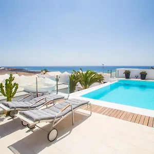 Alexia Beach Villa