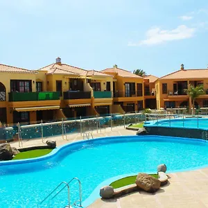 holiday-house-atlantico.adeje-hotels.com/